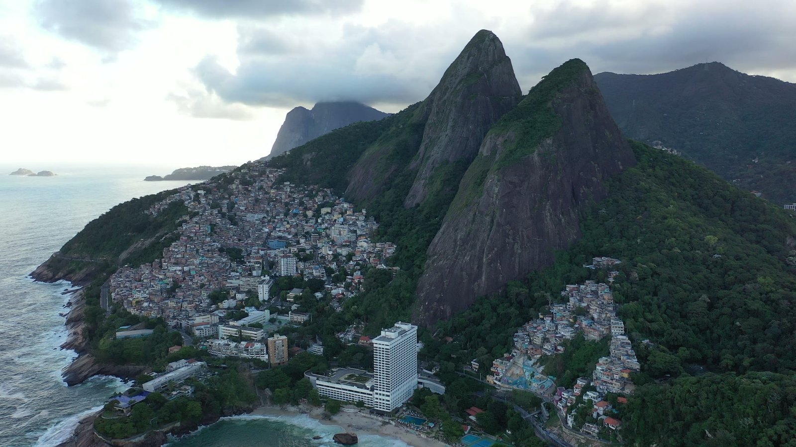 Río de Janeiro desde el aire: uno de los destinos donde usé internet con eSIM